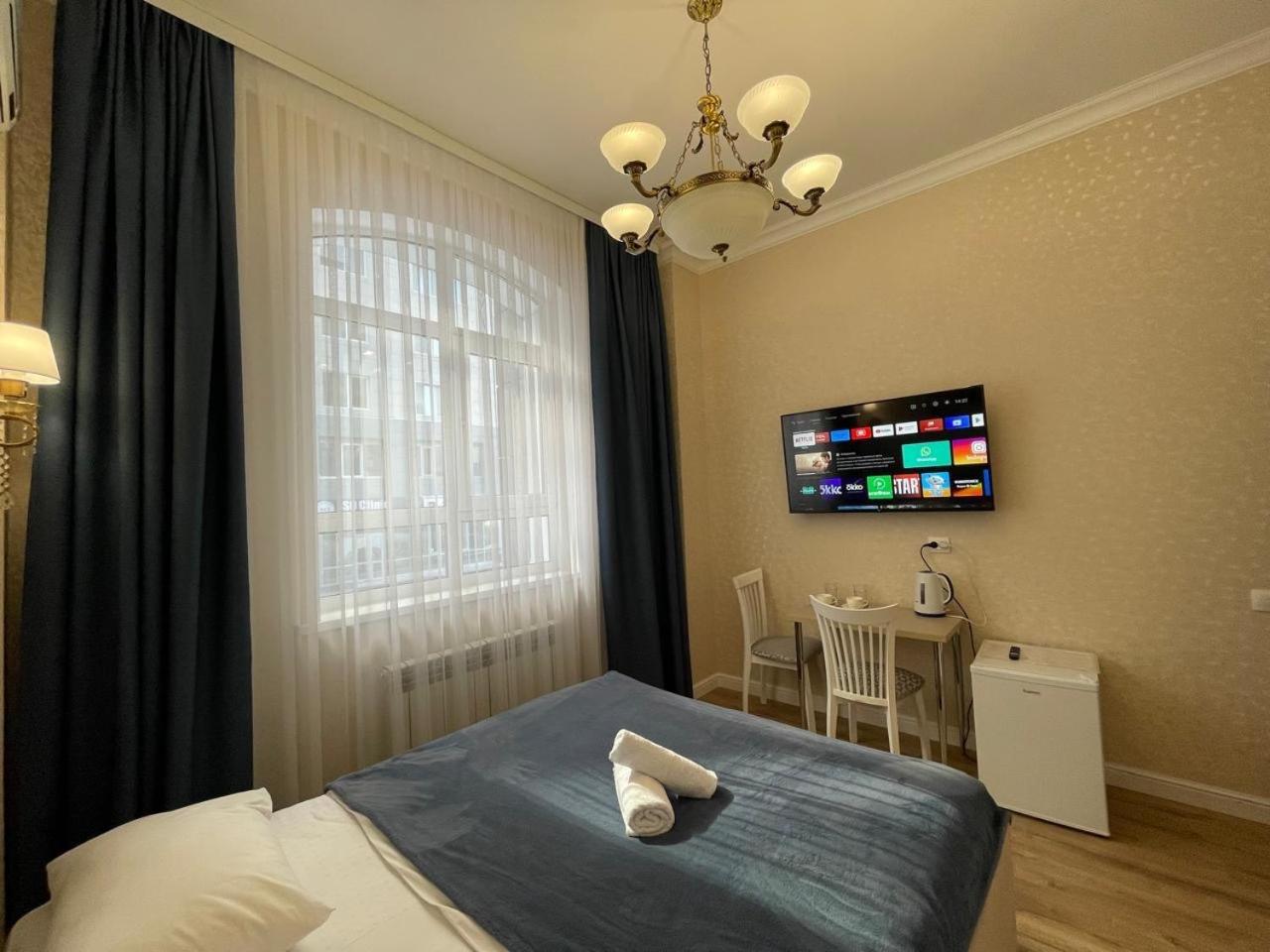 Rose Art Hotel アスターナ エクステリア 写真