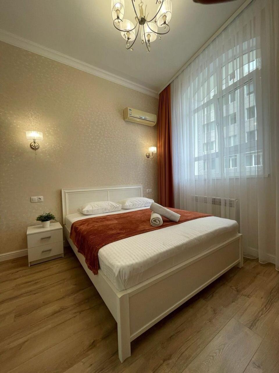 Rose Art Hotel アスターナ エクステリア 写真