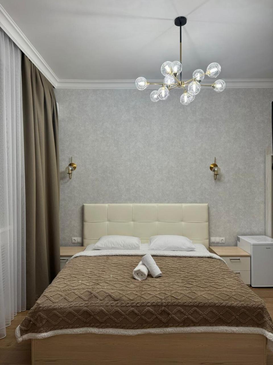 Rose Art Hotel アスターナ エクステリア 写真
